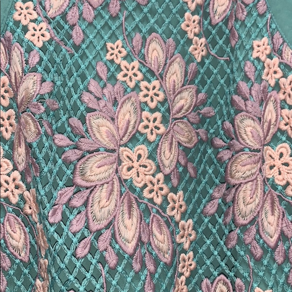 Blouse. - Picture 5 of 5